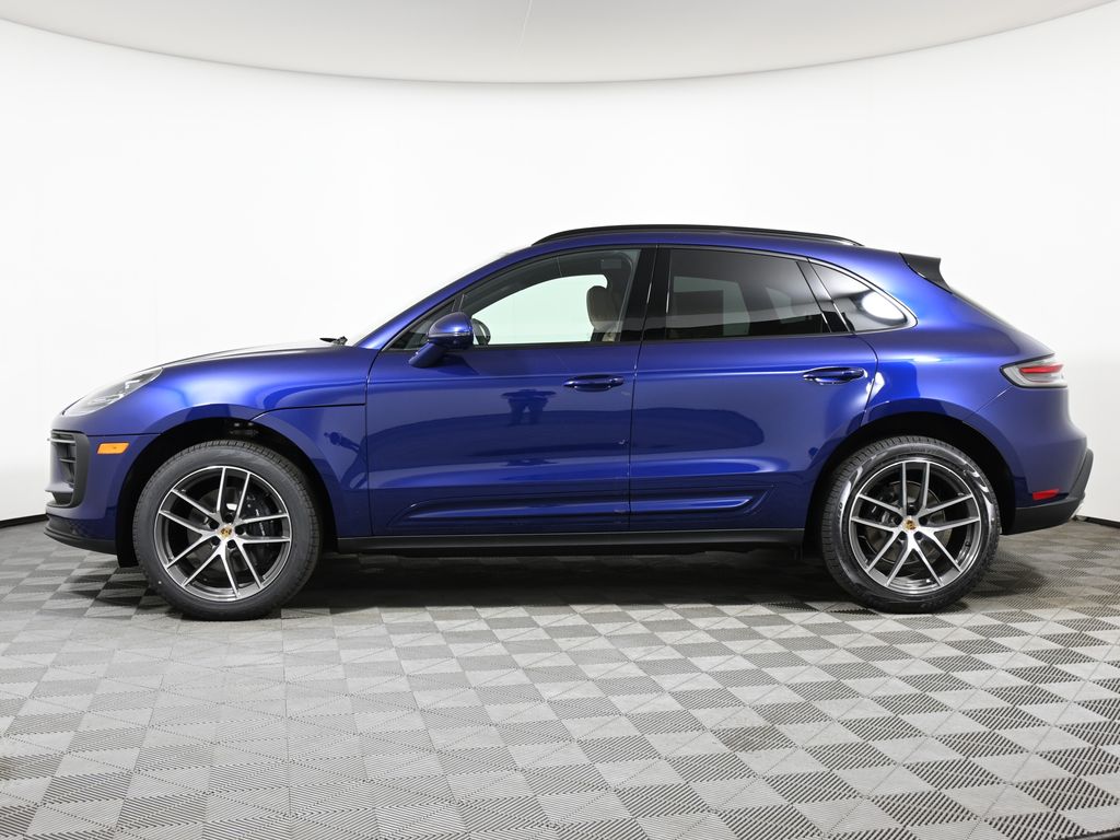 2024 Porsche Macan  2