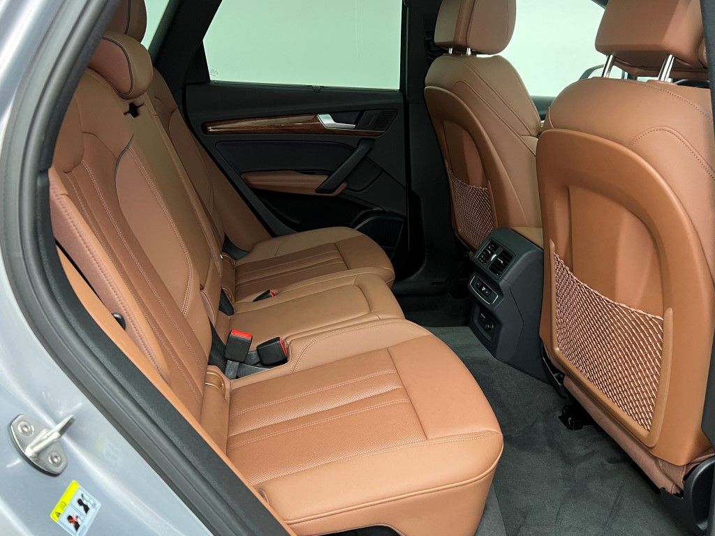 Thumbnail: 2023 Audi Q5 - 17