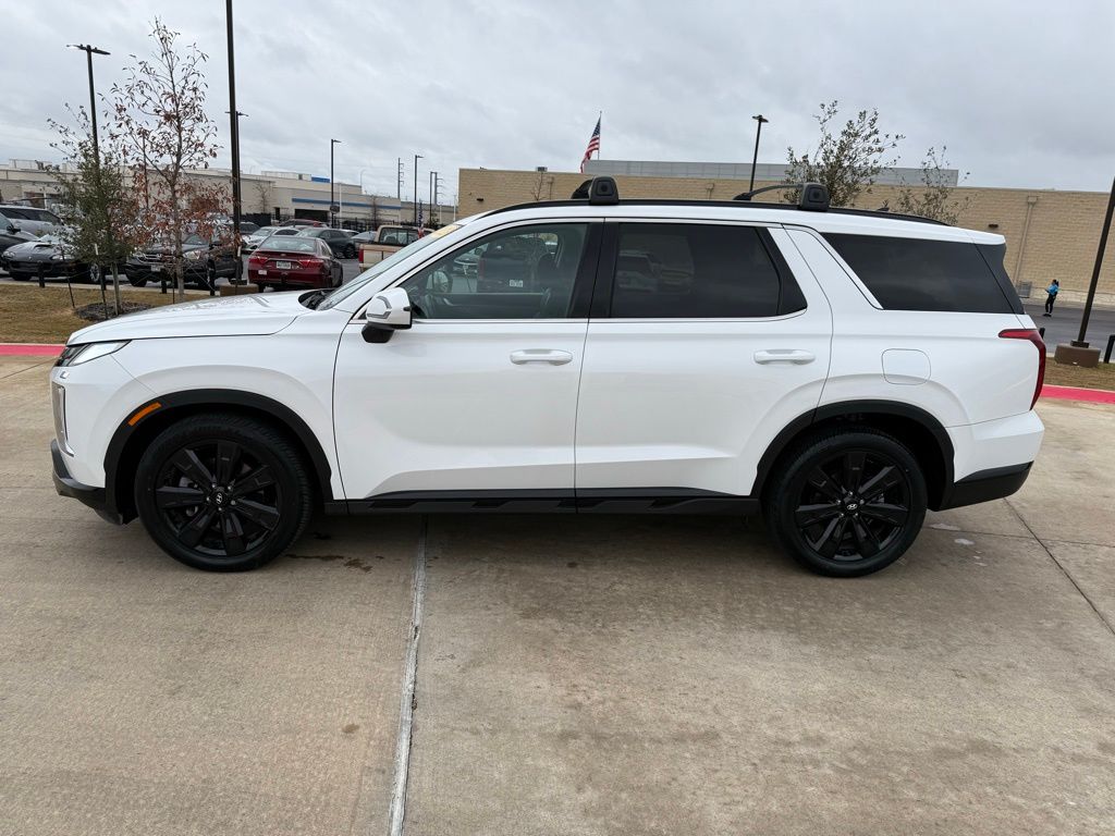 Thumbnail: 2023 Hyundai Palisade - 8