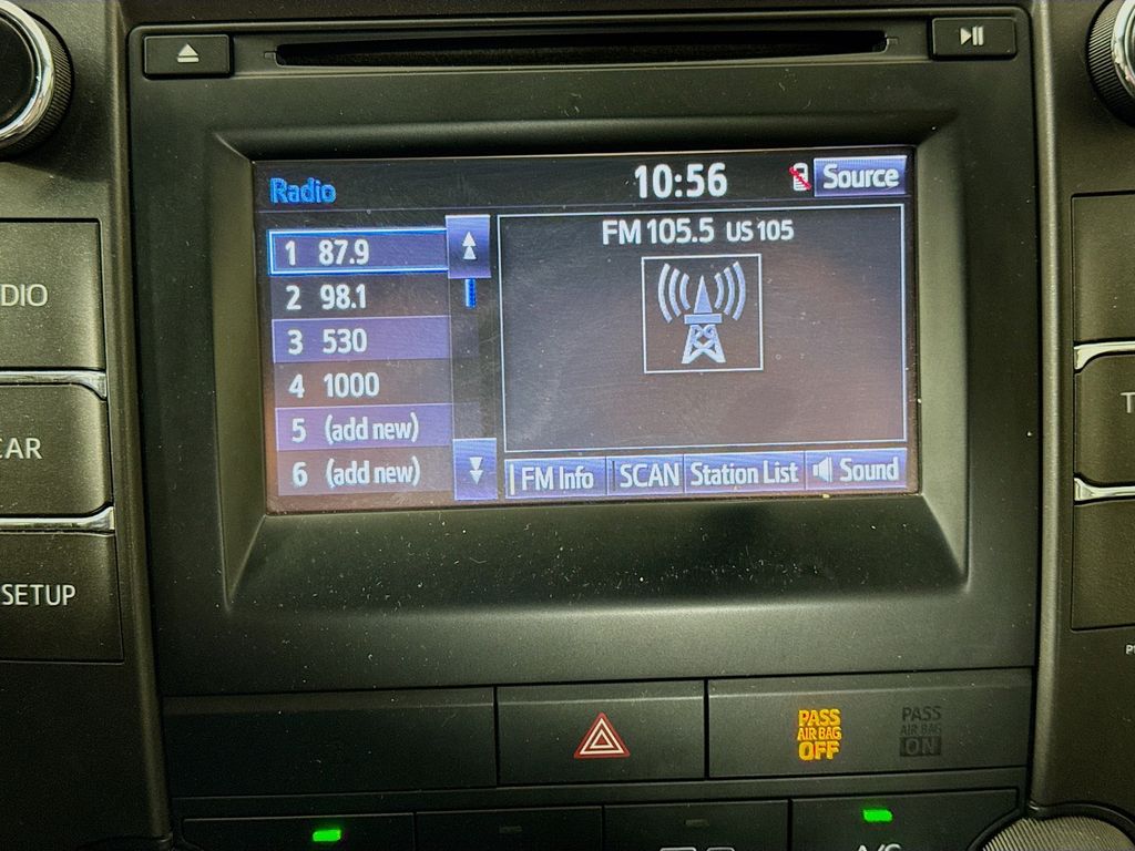 Thumbnail: 2015 Toyota Camry - 14