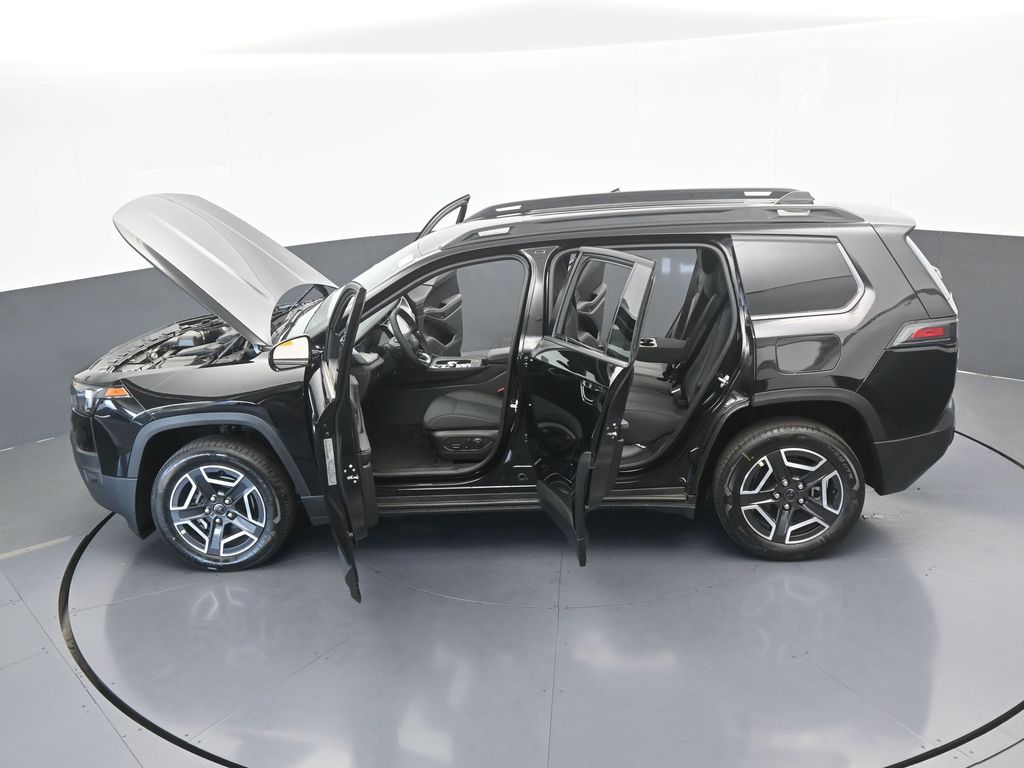 New 2026 Diamond Black Crystal Pearlcoat Jeep Laredo image 61