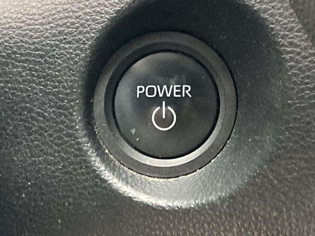 Used 2024  Toyota Hybrid XSE image 16