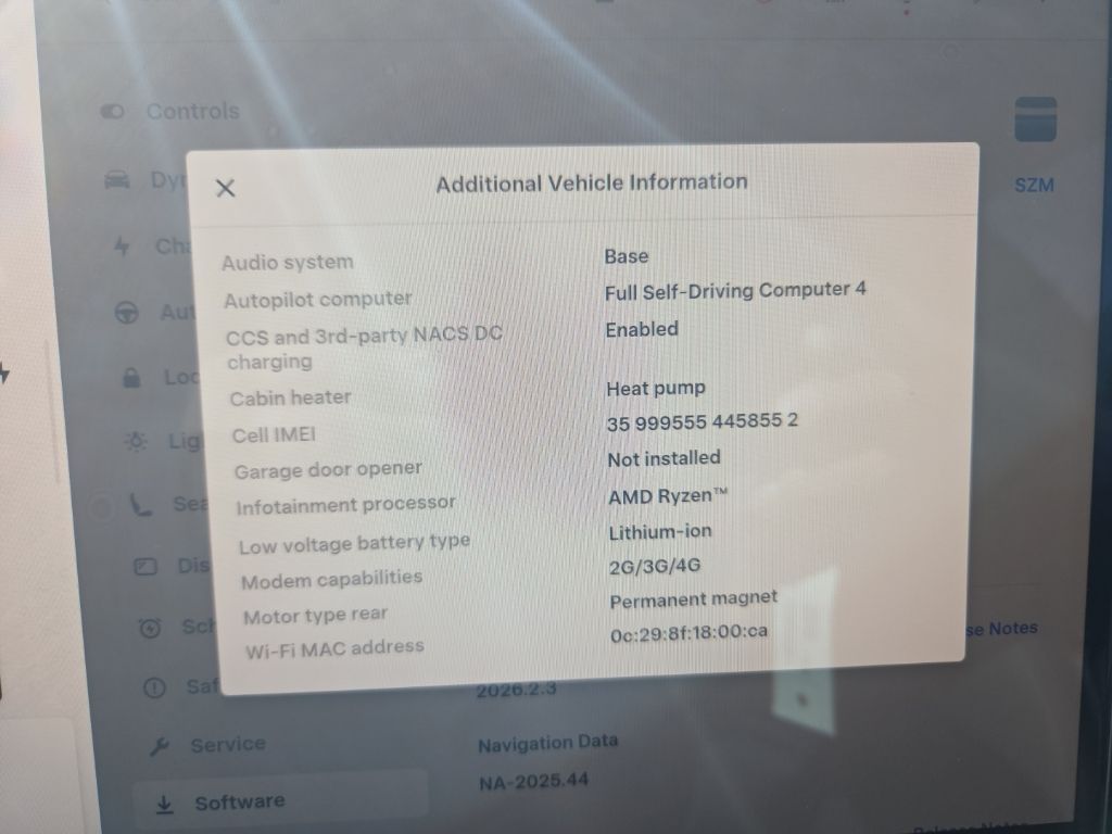 View vehicle photo 7