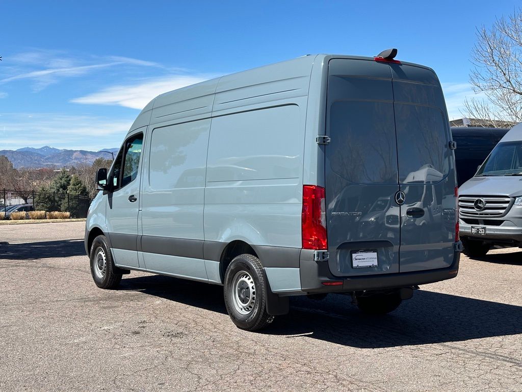 2024 Mercedes-Benz Sprinter 2500 Cargo 144 WB 2