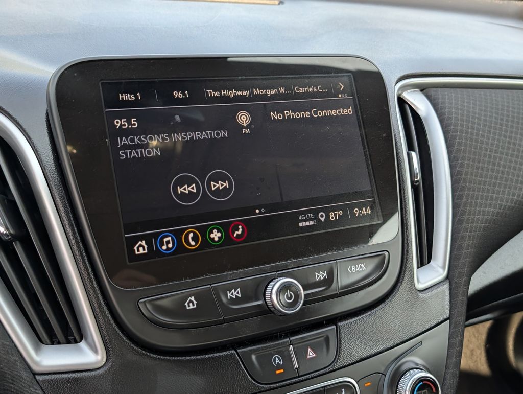 Used 2024 Chevrolet Malibu Sedan