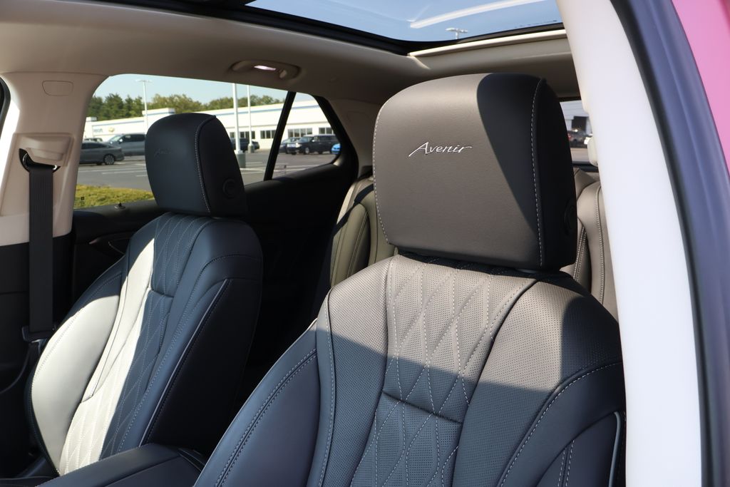Thumbnail: 2023 Buick Envision - 9
