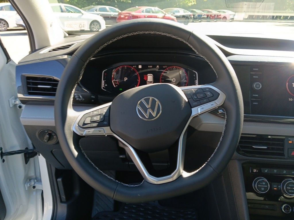 2024 Volkswagen Taos 1.5T SEL 14