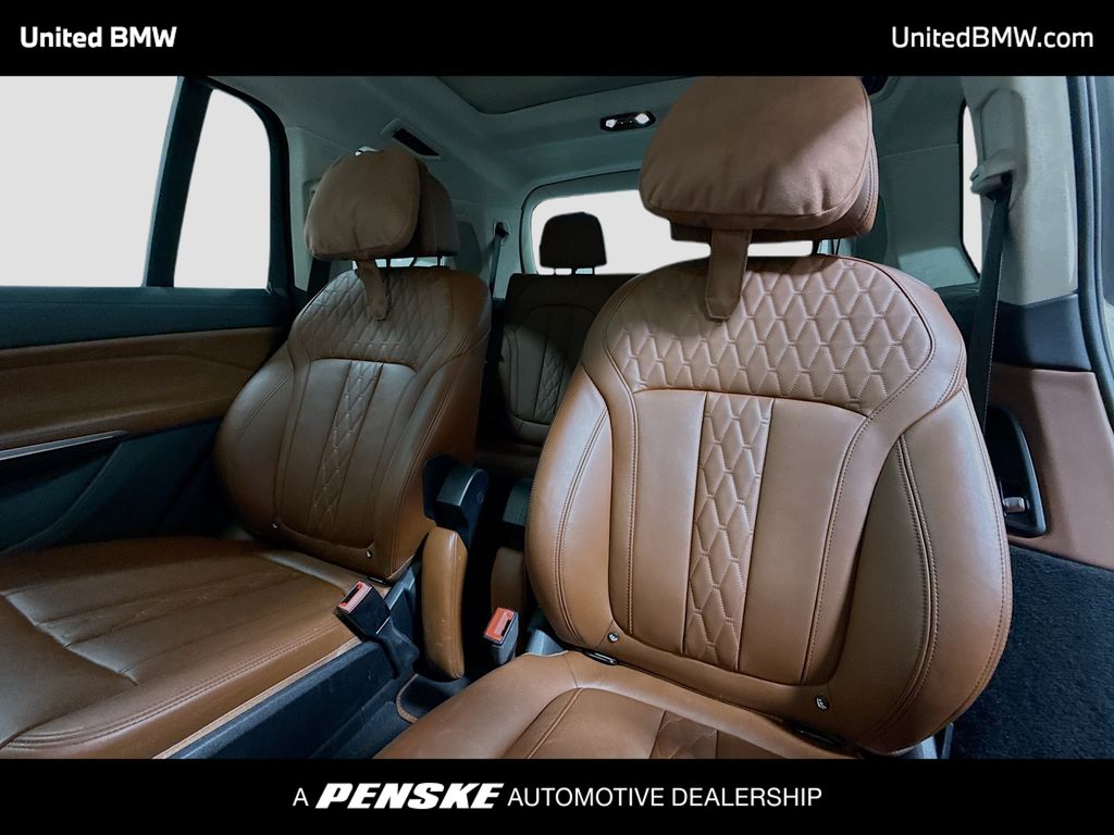 Thumbnail: 2024 BMW X7 - 13
