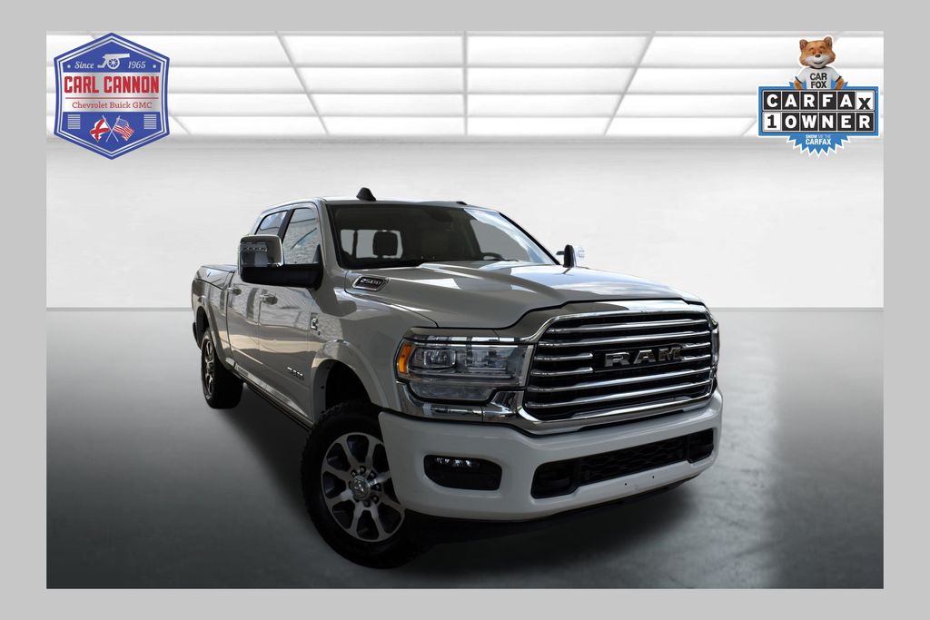 Pearl White 2024 RAM 2500 Pickup Truck Four-Wheel Drive 6-Speed Automatic
