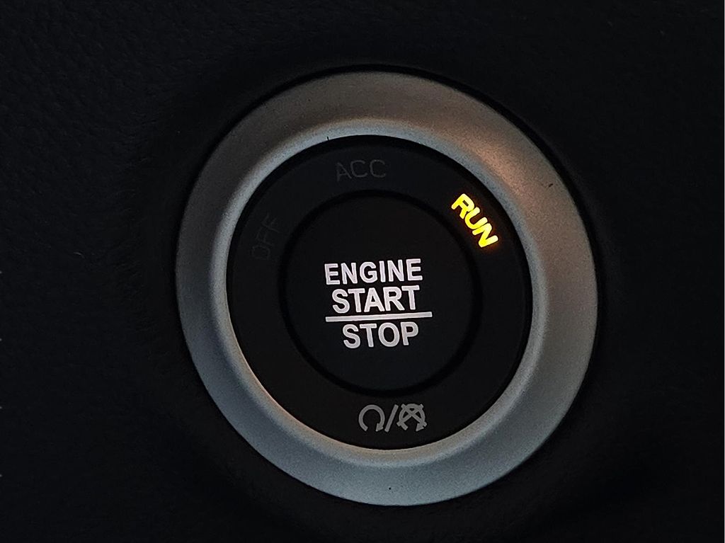 New 2026 Chrysler Pacifica For Sale in Farmington, AR