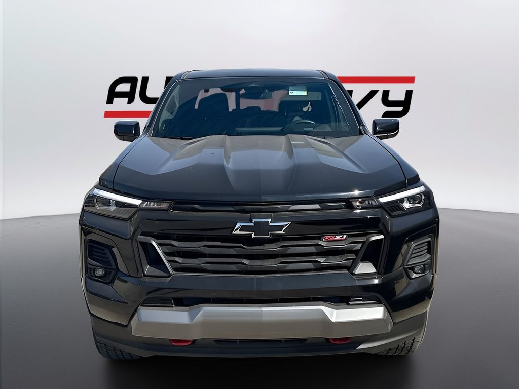 Used 2024 Black Chevrolet Z71 image 2