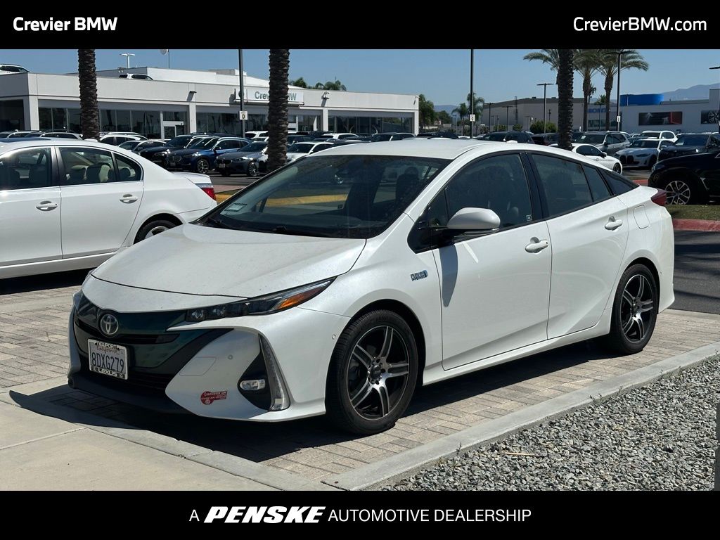 Thumbnail: 2017 Toyota Prius Prime - 1