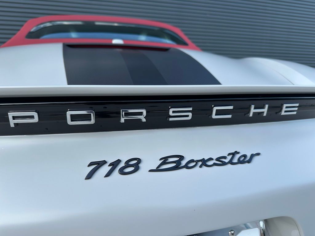 2024 Porsche 718 Boxster  14