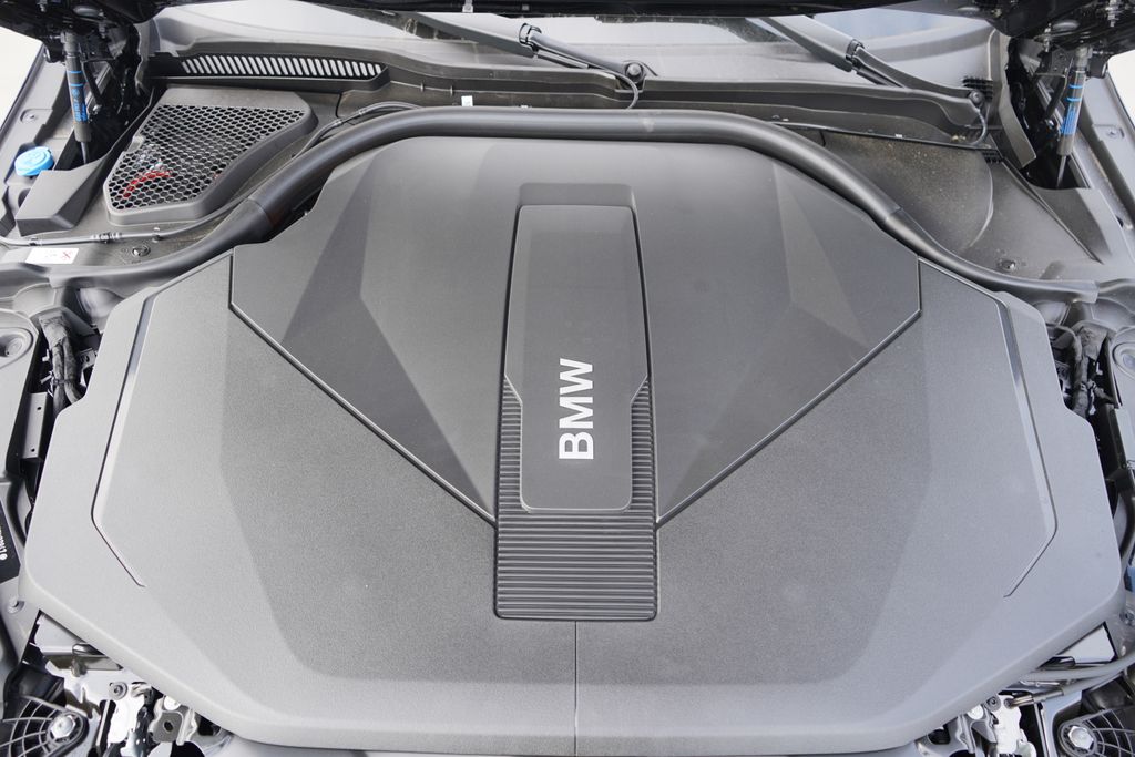 Thumbnail: 2026 BMW i5 - 22