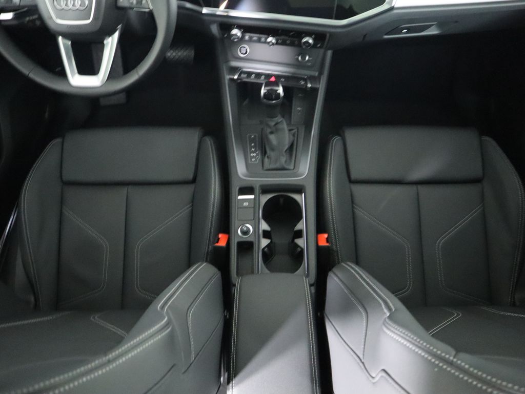 Thumbnail: 2025 Audi Q3 - 18