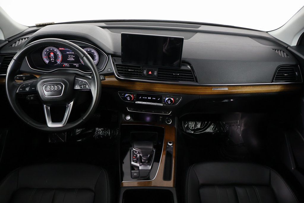 Thumbnail: 2022 Audi Q5 - 8