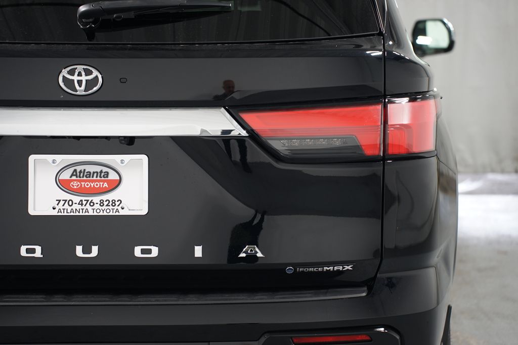 2025 Toyota Sequoia  11