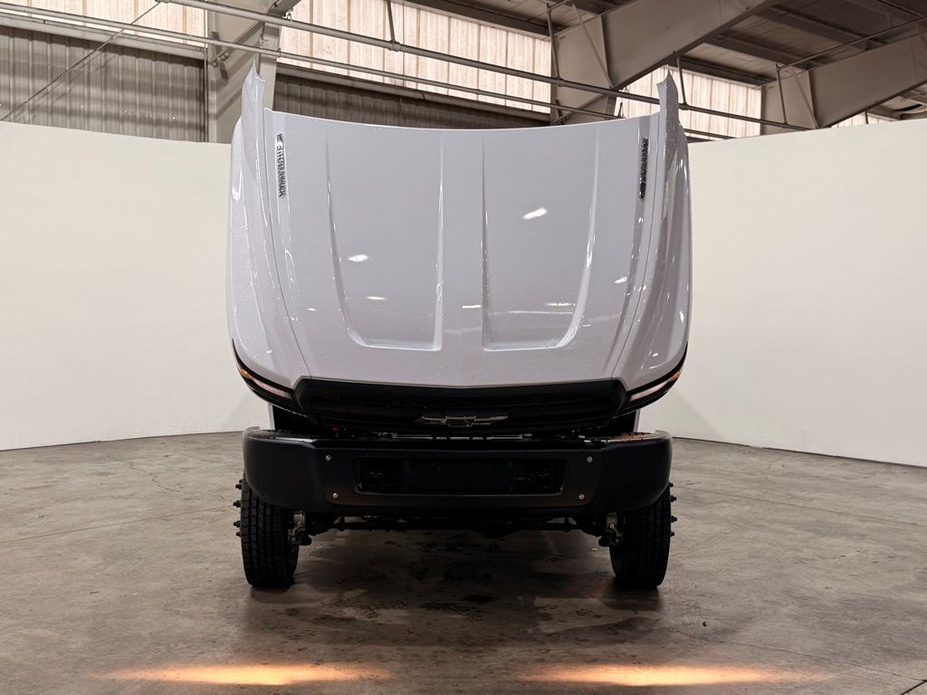 2025 Chevrolet Silverado 5500HD 