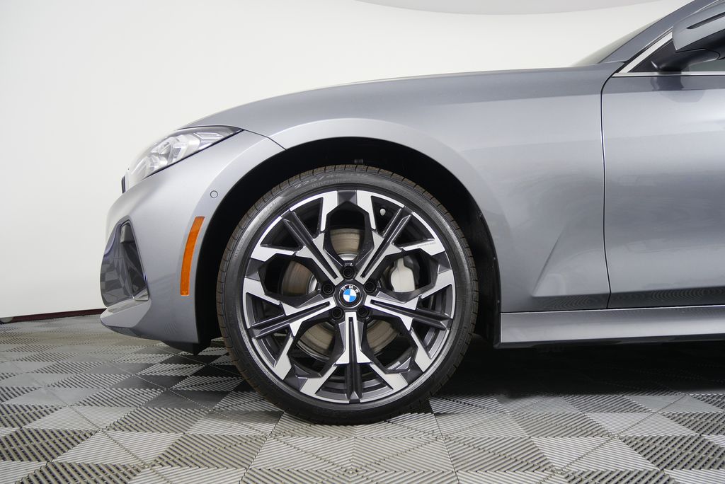 Thumbnail: 2026 BMW 3 Series - 7