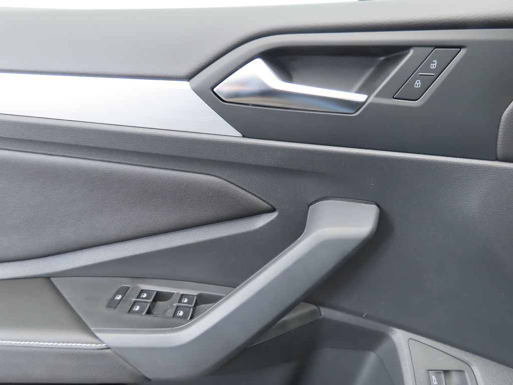 Thumbnail: 2025 Volkswagen Jetta - 23