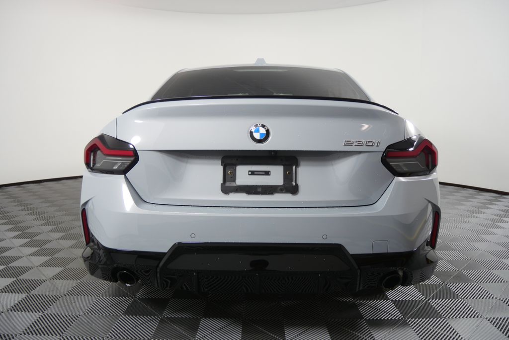 Thumbnail: 2024 BMW 2 Series - 4