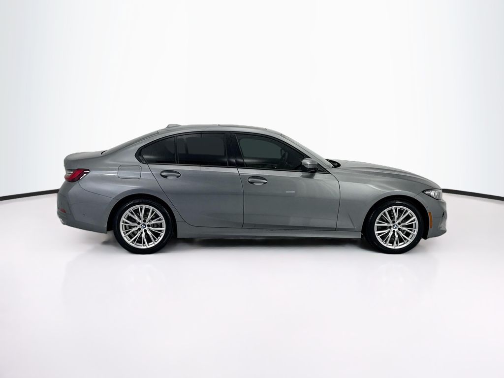 Thumbnail: 2023 BMW 3 Series - 4