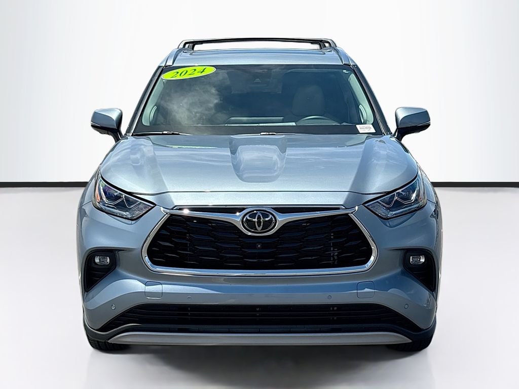 Thumbnail: 2024 Toyota Highlander - 2