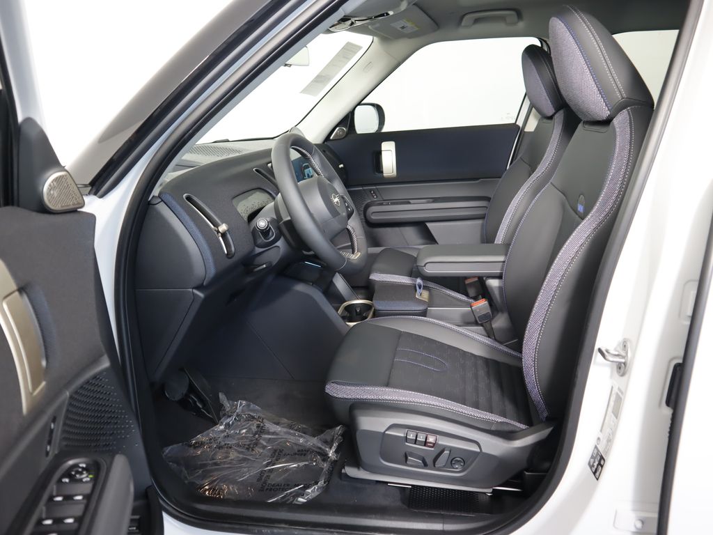 Thumbnail: 2025 MINI Cooper Countryman - 19