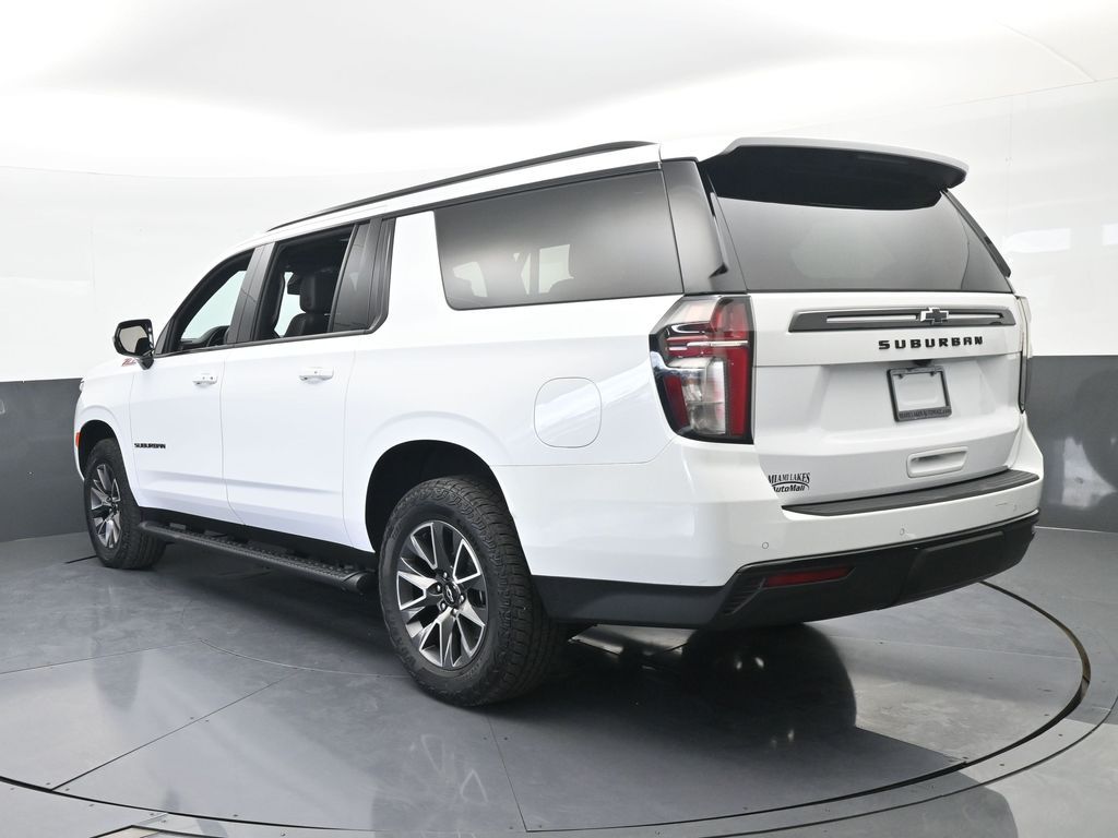Used 2024 Summit White Chevrolet Z71 image 4