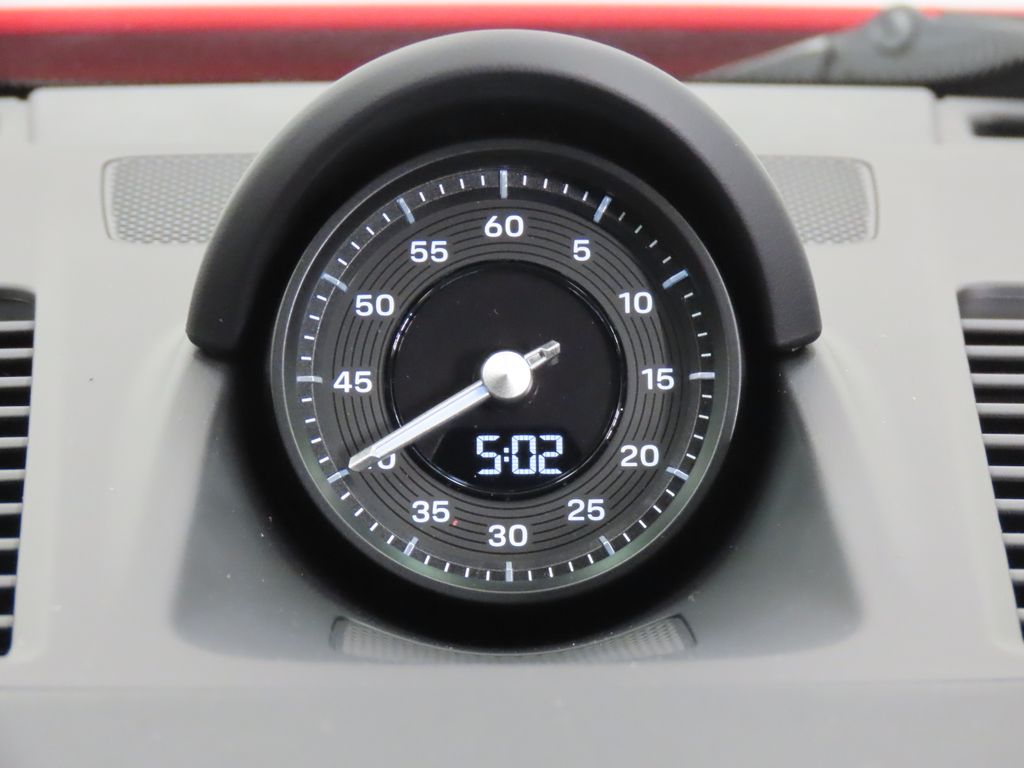 Thumbnail: 2026 Porsche 911 - 25