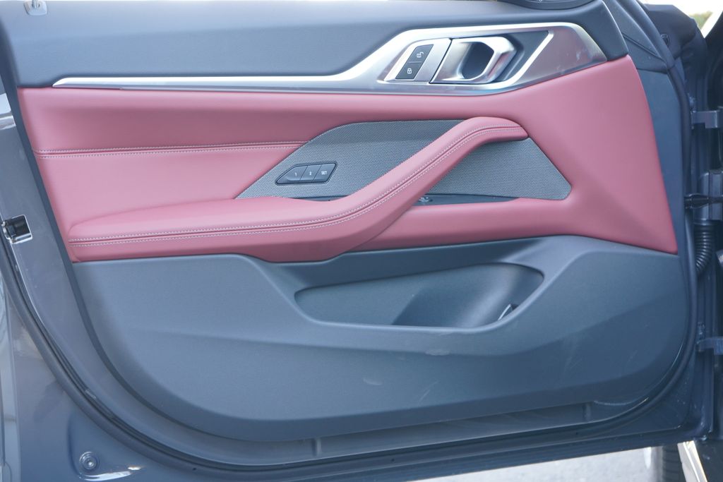 Thumbnail: 2026 BMW 4 Series - 10