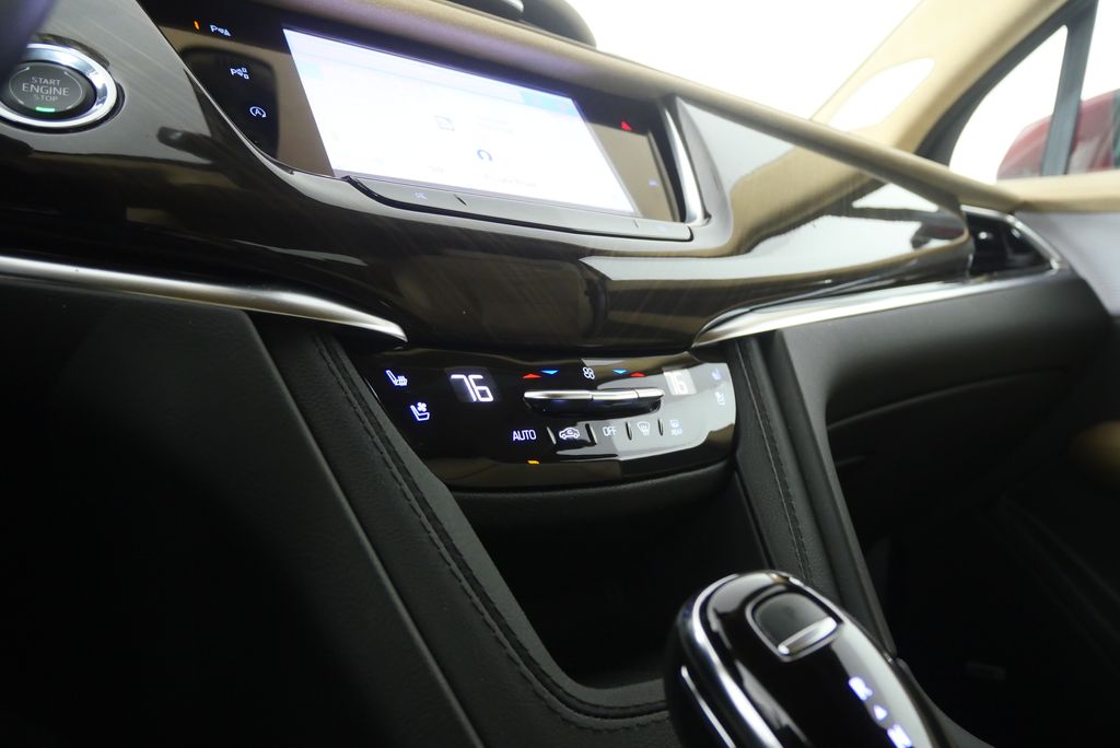 Thumbnail: 2024 Cadillac XT6 - 28