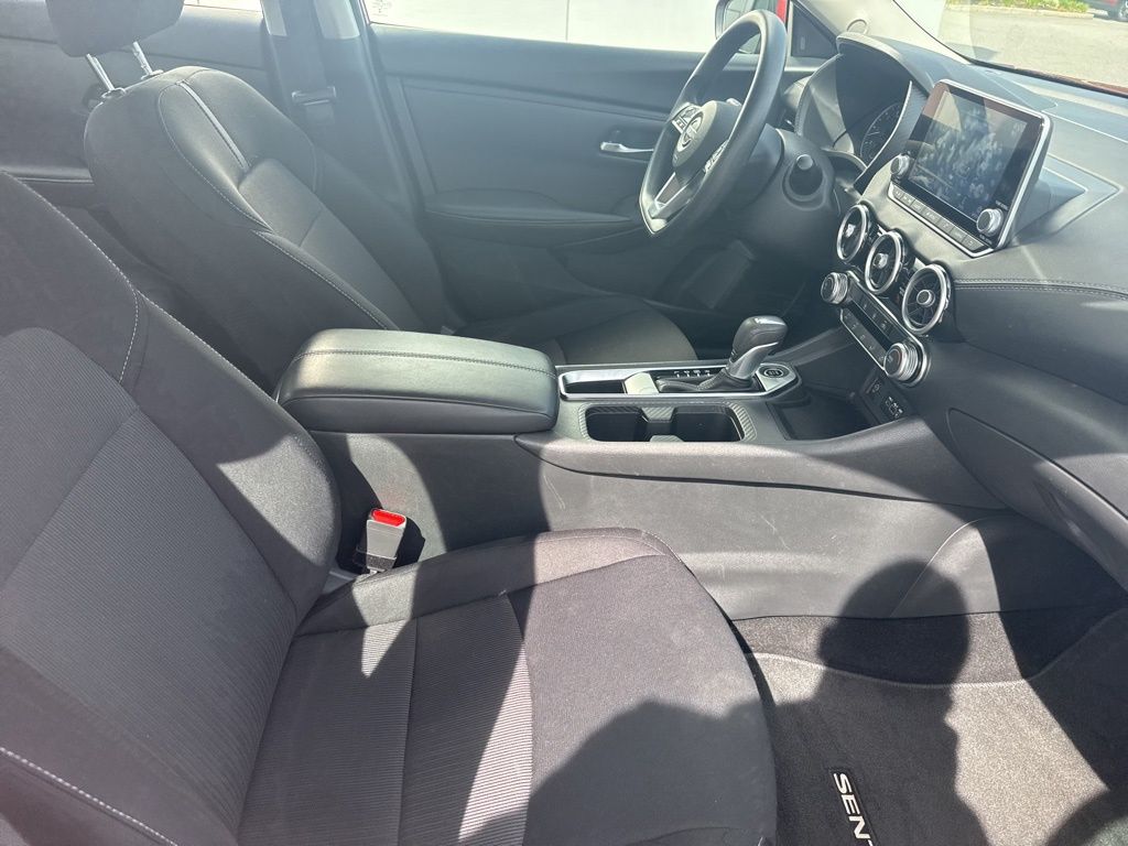 2024 Nissan Sentra SV Xtronic CVT