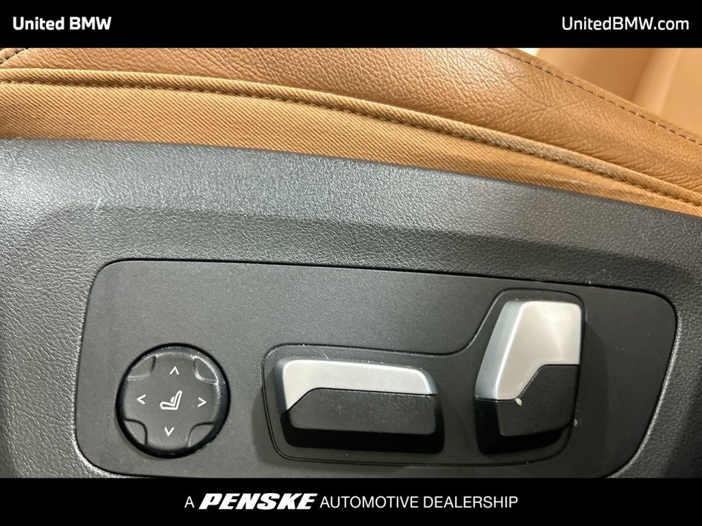 Thumbnail: 2024 BMW X4 - 12