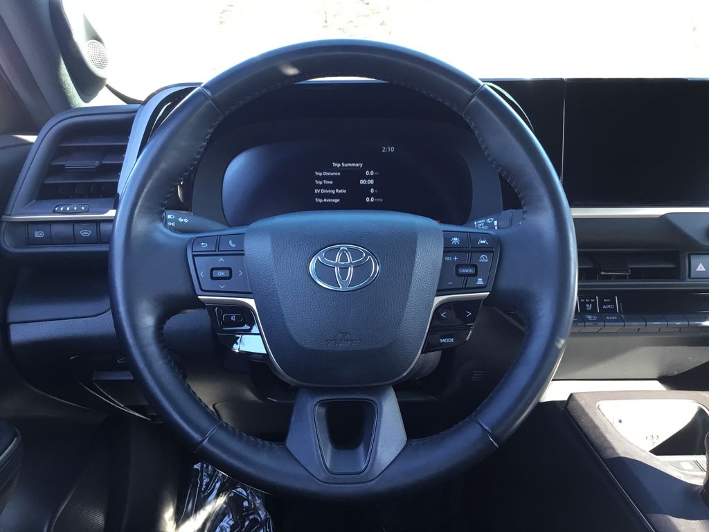 Thumbnail: 2023 Toyota Crown - 19