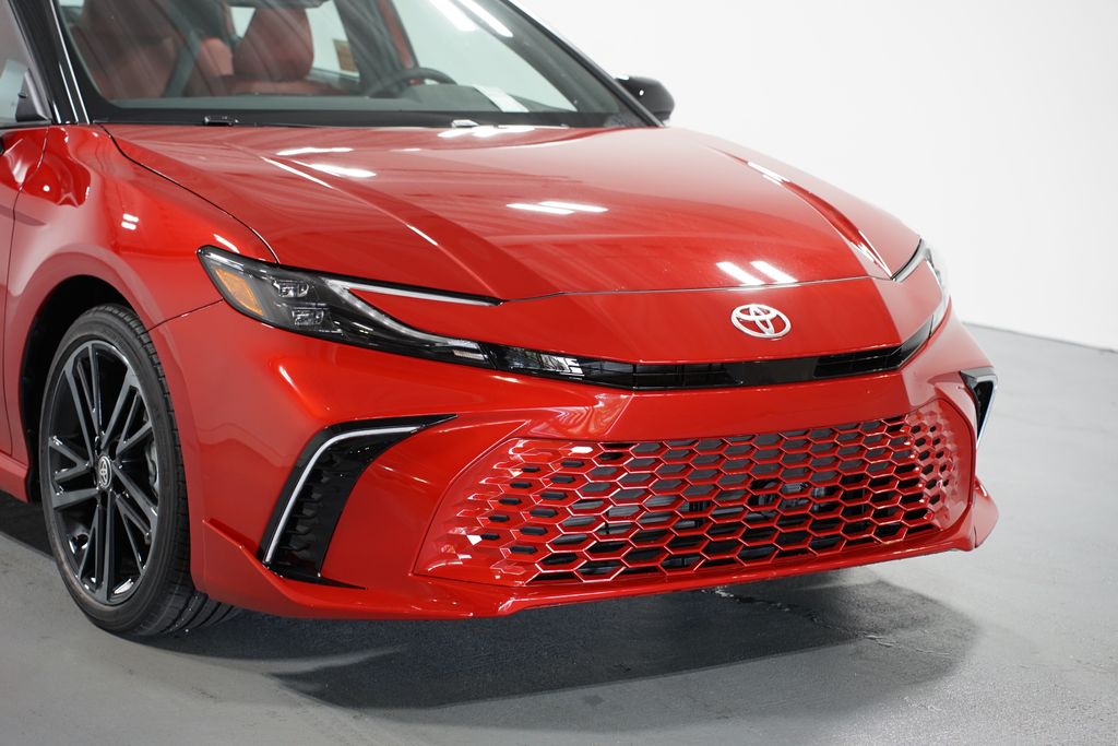 Thumbnail: 2025 Toyota Camry - 4