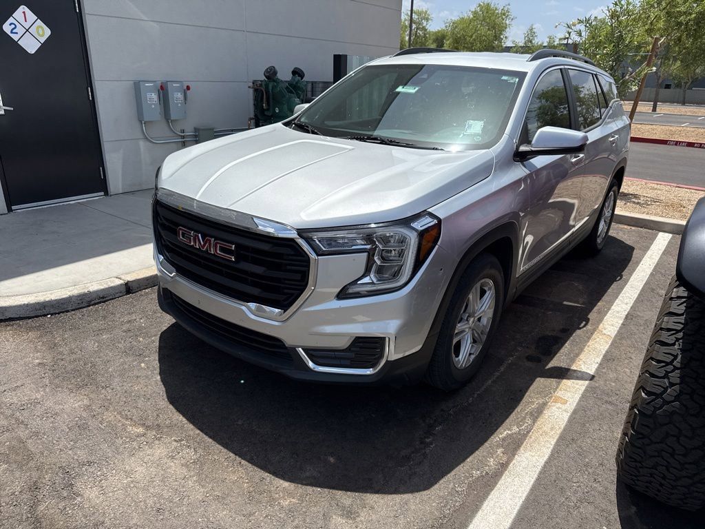 View vehicle photo 2