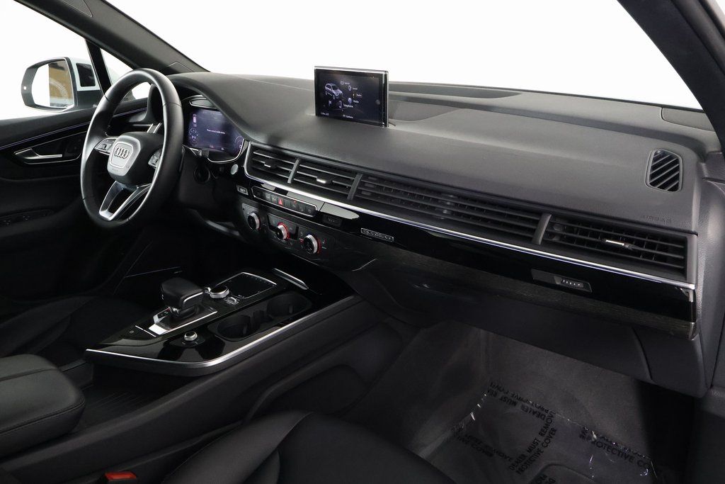 Thumbnail: 2019 Audi Q7 - 9