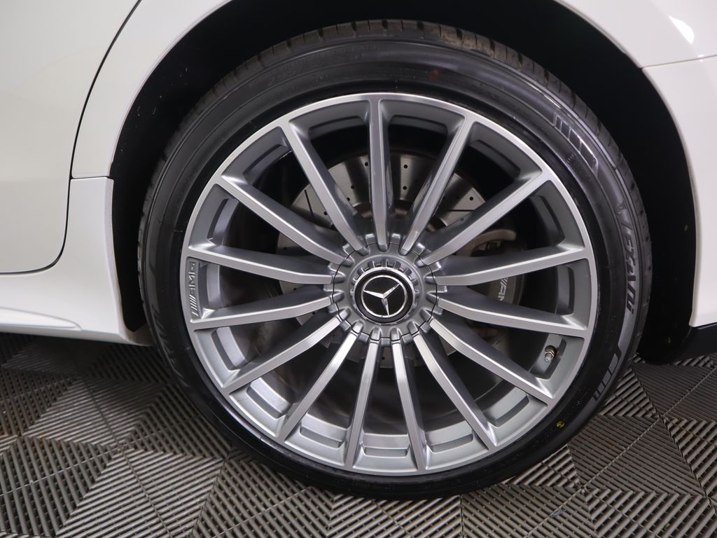 Thumbnail: 2023 Mercedes-Benz AMG GT - 32