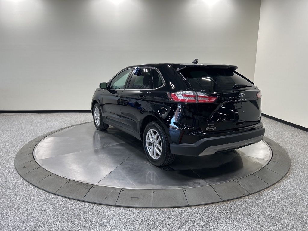 used 2024 Ford Edge car, priced at $29,837
