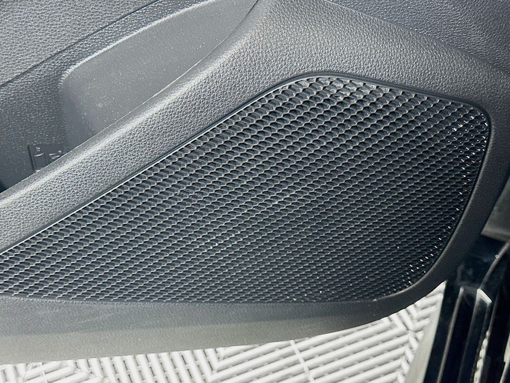 Thumbnail: 2023 Toyota Corolla - 19