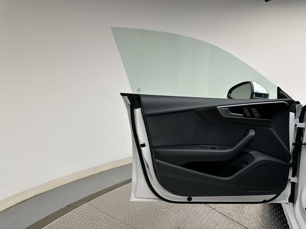 Thumbnail: 2024 Audi S5 - 9