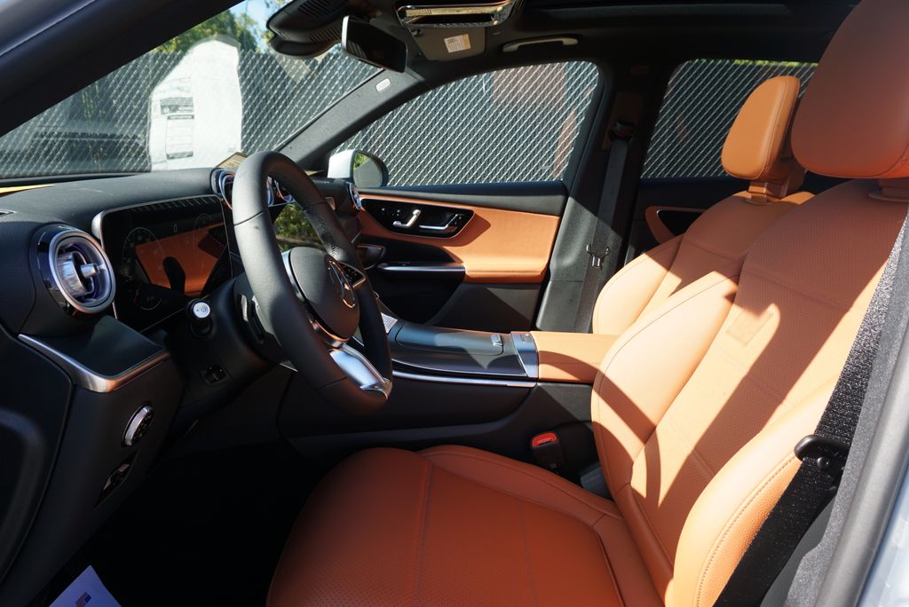 Thumbnail: 2026 Mercedes-Benz GLC - 9