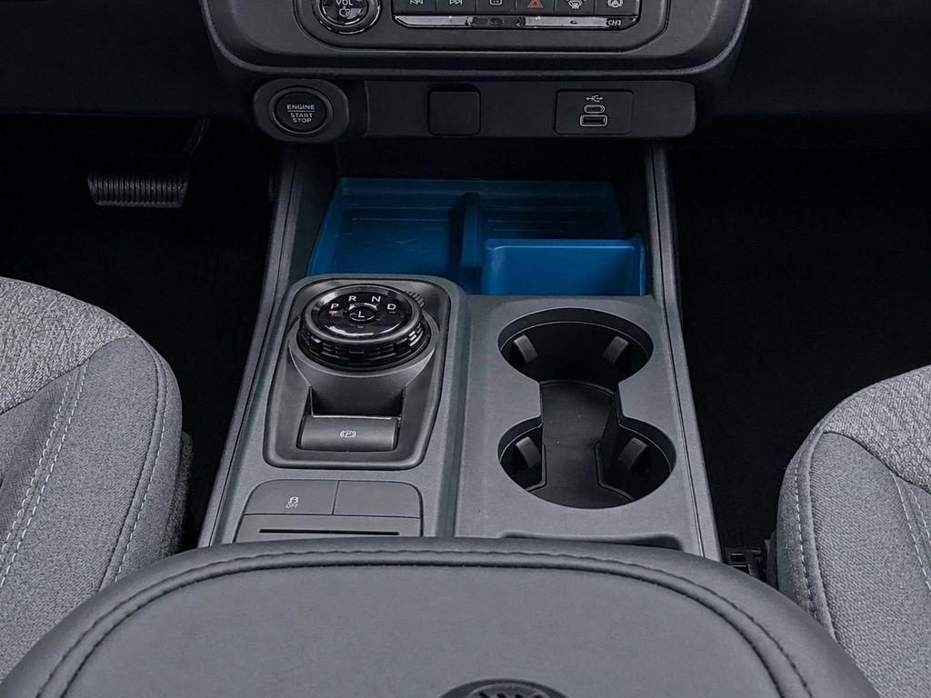 New 2026 Oxford White Ford XLT image 14