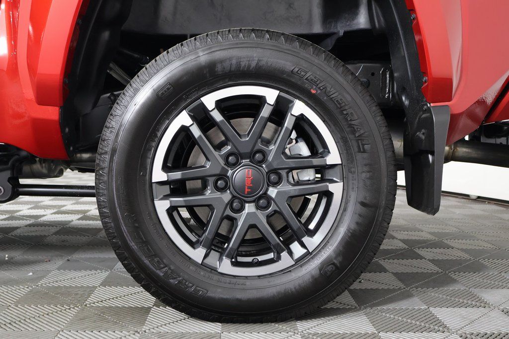 Thumbnail: 2025 Toyota Tacoma - 10