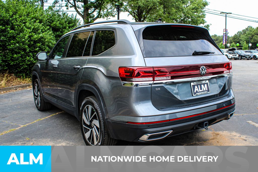 Used 2024 Gray Volkswagen 2.0T SE w/Technology image 5