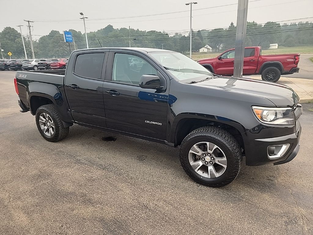 Black 2016 Chevrolet Colorado Pickup Truck Four-Wheel Drive 6-Speed Automatic
