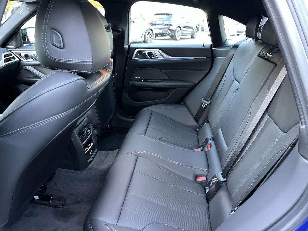 Thumbnail: 2025 BMW i4 - 23