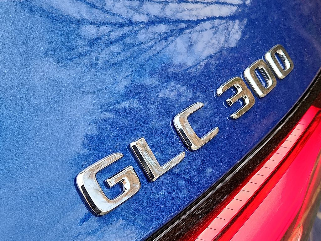 Thumbnail: 2026 Mercedes-Benz GLC - 15