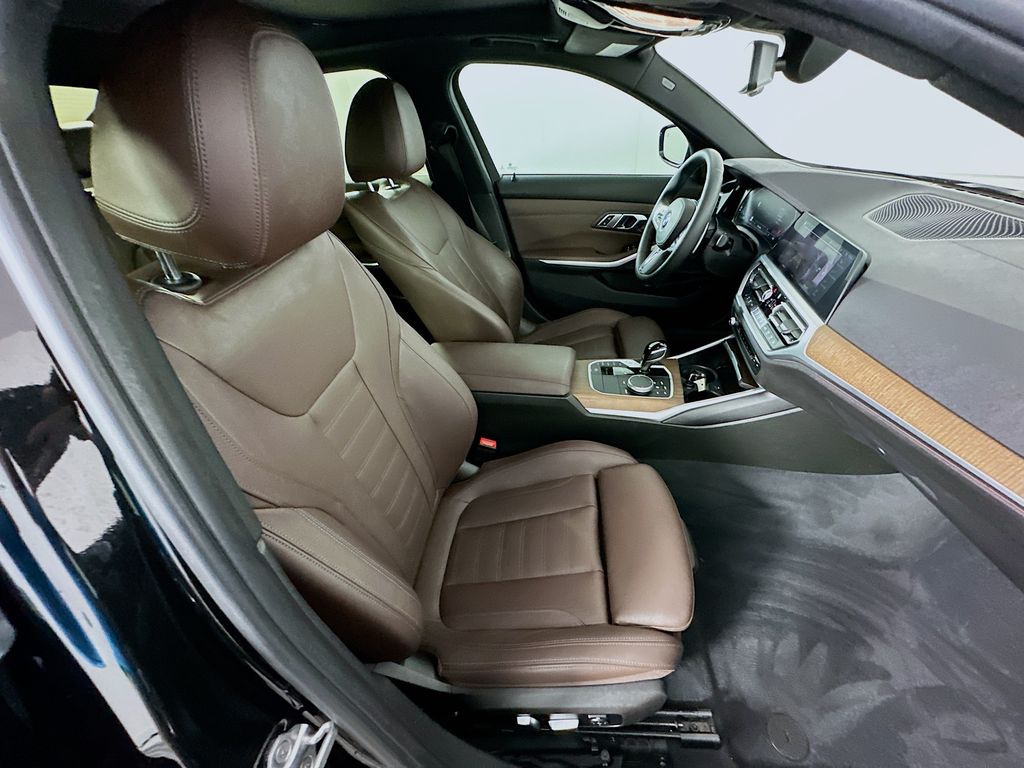 Thumbnail: 2020 BMW 3 Series - 29